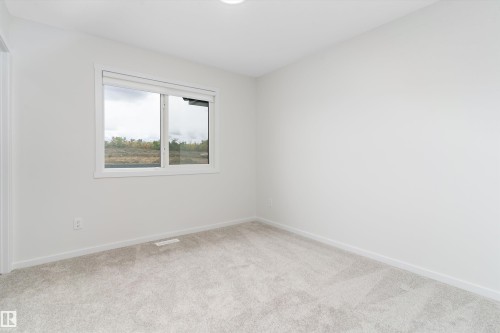 4277 Kinglet Drive, Edmonton, AB - Indoor Photo Showing Other Room