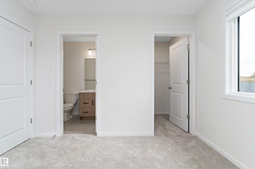 4277 Kinglet Drive, Edmonton, AB - Indoor Photo Showing Other Room
