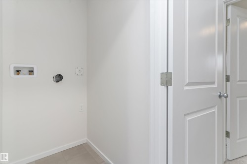 4277 Kinglet Drive, Edmonton, AB - Indoor Photo Showing Other Room