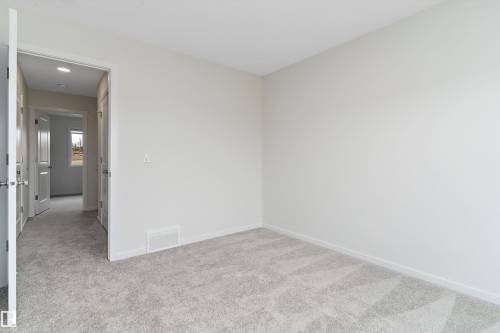 4277 Kinglet Drive, Edmonton, AB - Indoor Photo Showing Other Room