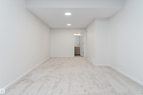 4277 Kinglet Drive, Edmonton, AB - Indoor Photo Showing Other Room