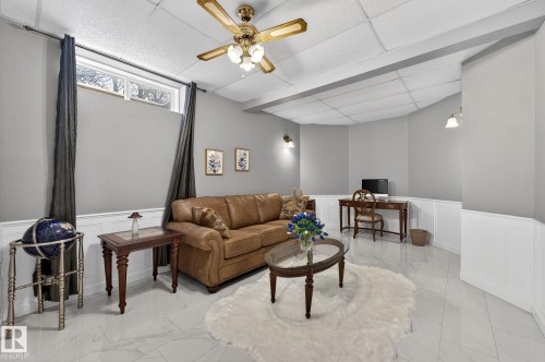 47 Willow Springs Crescent, Sylvan Lake, AB - Indoor