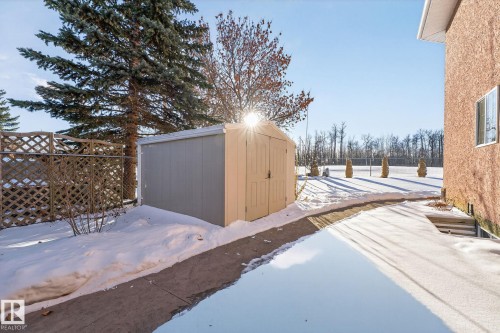 47 Willow Springs Crescent, Sylvan Lake, AB - Outdoor