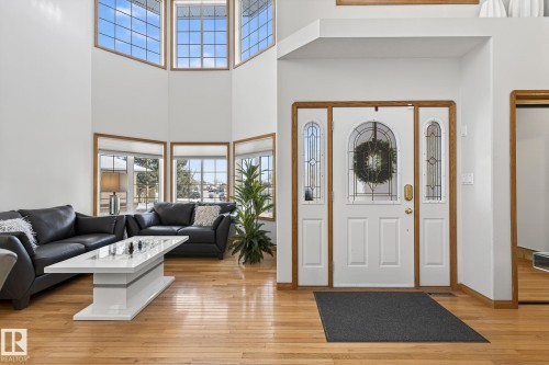 47 Willow Springs Crescent, Sylvan Lake, AB - Indoor