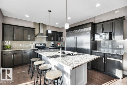 7647 181 Avenue, Edmonton, AB - Indoor Photo Showing Kitchen With Stainless Steel Kitchen With Upgraded Kitchen