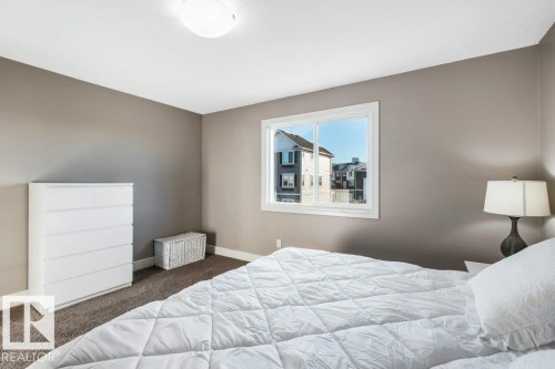 7647 181 Avenue, Edmonton, AB - Indoor Photo Showing Bedroom