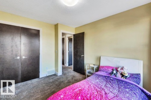 7647 181 Avenue, Edmonton, AB - Indoor Photo Showing Bedroom