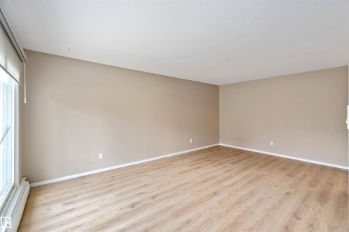 102 11450 40 Avenue, Edmonton, AB - Indoor Photo Showing Other Room