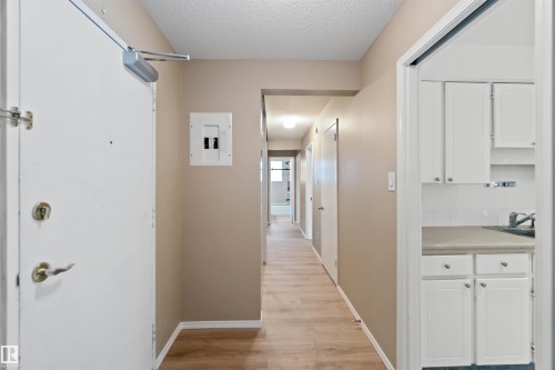 102 11450 40 Avenue, Edmonton, AB - Indoor Photo Showing Other Room