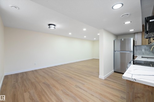 13519 109 Street, Edmonton, AB - Indoor