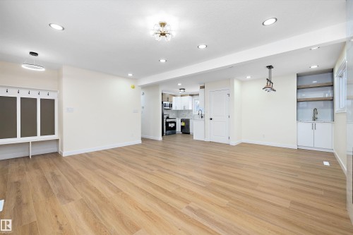 13519 109 Street, Edmonton, AB - Indoor