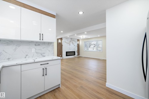 13519 109 Street, Edmonton, AB - Indoor With Fireplace