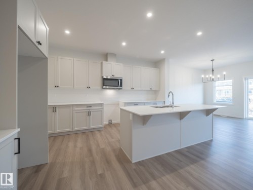 8735 224 Street, Edmonton, AB - Indoor Photo Showing Kitchen With Upgraded Kitchen
