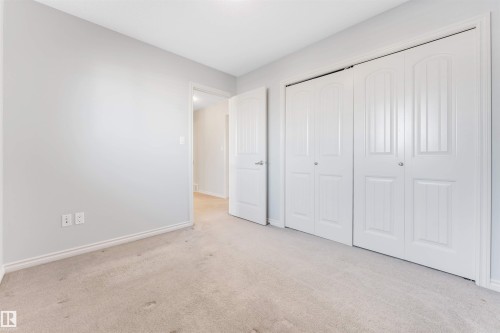 6723 19 Avenue, Edmonton, AB - Indoor