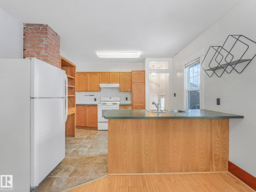 10975 123 Street, Edmonton, AB - Indoor Photo Showing Kitchen