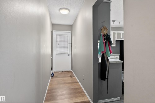 1732 61 Street, Edmonton, AB - Indoor Photo Showing Other Room