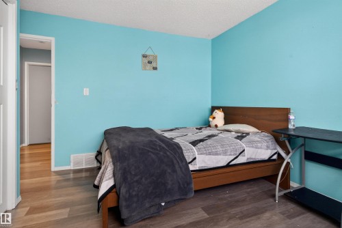 1732 61 Street, Edmonton, AB - Indoor Photo Showing Bedroom