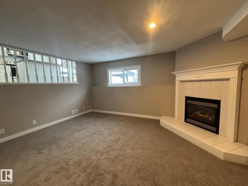 46 Matthew Road, Spruce Grove, AB - Indoor With Fireplace