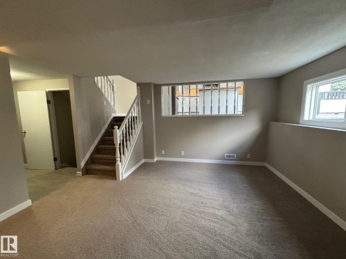 46 Matthew Road, Spruce Grove, AB - Indoor Photo Showing Other Room