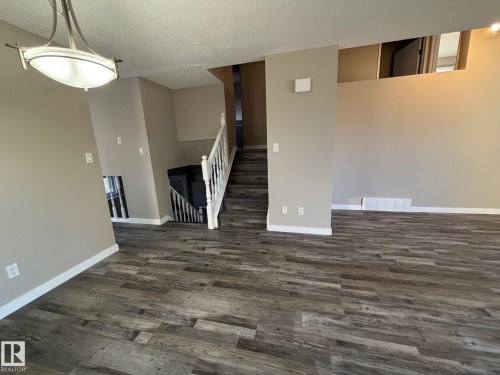 46 Matthew Road, Spruce Grove, AB - Indoor Photo Showing Other Room