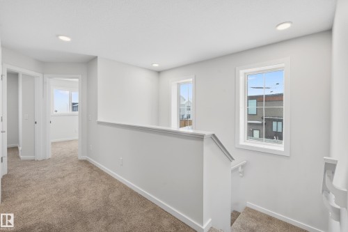 17203 3 Street, Edmonton, AB - Indoor Photo Showing Other Room