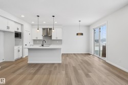 17427 3 Street  Edmonton, AB T5Y 4G7