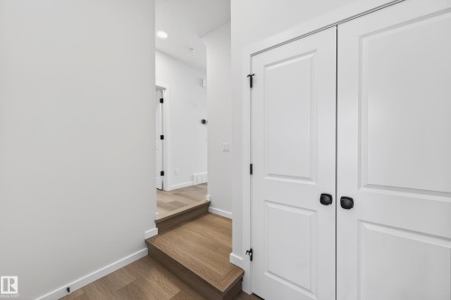 17427 3 Street, Edmonton, AB - Indoor Photo Showing Other Room