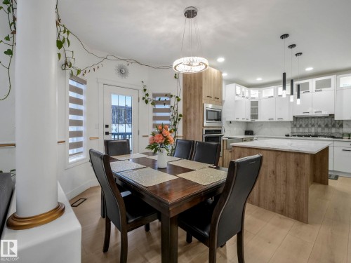 572 Butterworth Way, Edmonton, AB - Indoor Photo Showing Dining Room