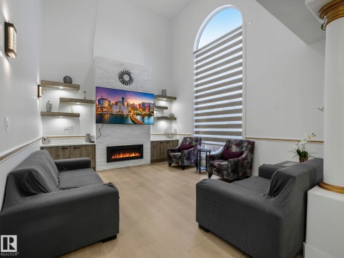 572 Butterworth Way, Edmonton, AB - Indoor With Fireplace