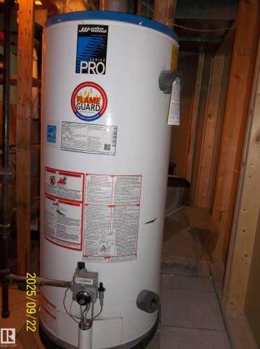 11824 79 Street, Edmonton, AB - Indoor Photo Showing Basement