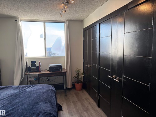 1314 13910 Stony Plain Road, Edmonton, AB - Indoor Photo Showing Bedroom