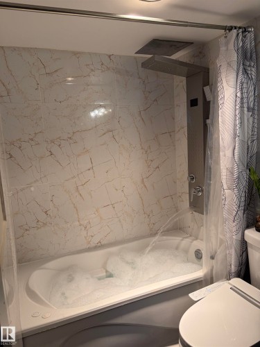 1314 13910 Stony Plain Road, Edmonton, AB - Indoor Photo Showing Bathroom