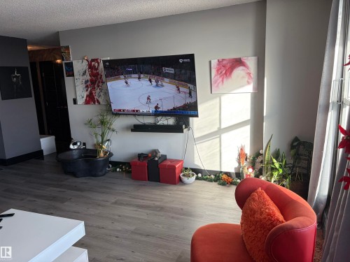 1314 13910 Stony Plain Road, Edmonton, AB - Indoor