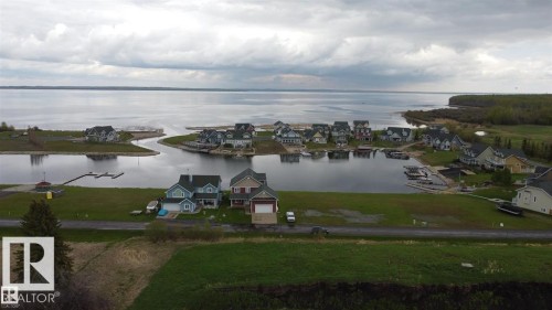 28 Sunset Harbour, Rural Wetaskiwin County, AB 