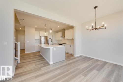 134 Sunland Way, Sherwood Park, AB - Indoor Photo Showing Kitchen With Upgraded Kitchen