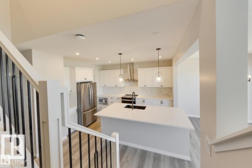 134 Sunland Way, Sherwood Park, AB - Indoor Photo Showing Kitchen With Stainless Steel Kitchen With Upgraded Kitchen