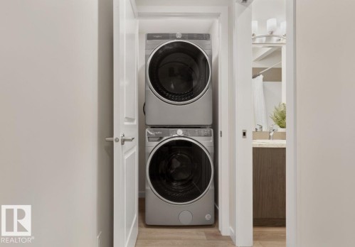 12844 211 Street, Edmonton, AB - Indoor Photo Showing Laundry Room