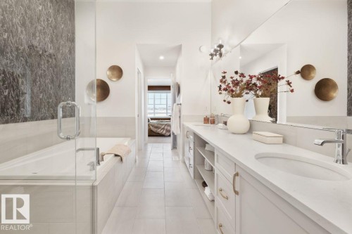 12844 211 Street, Edmonton, AB - Indoor Photo Showing Bathroom