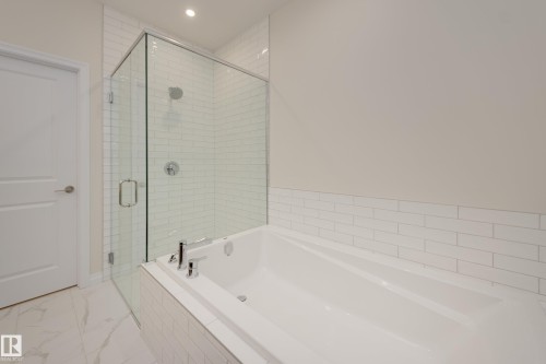 207 Stonehouse Way, Leduc, AB - Indoor Photo Showing Bathroom
