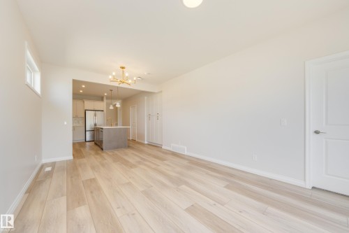 207 Stonehouse Way, Leduc, AB - Indoor Photo Showing Other Room