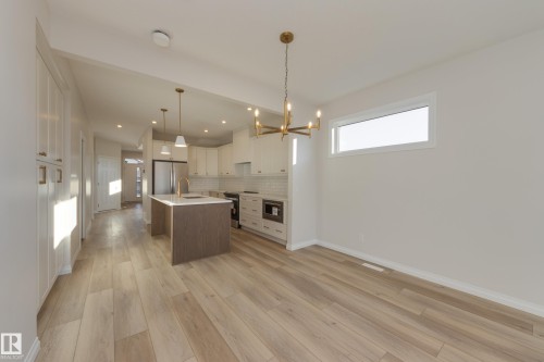 170 Stonehouse Way, Leduc, AB - Indoor Photo Showing Kitchen