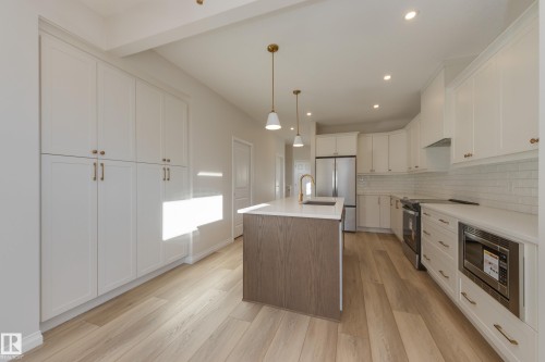 170 Stonehouse Way, Leduc, AB - Indoor Photo Showing Kitchen With Stainless Steel Kitchen With Upgraded Kitchen