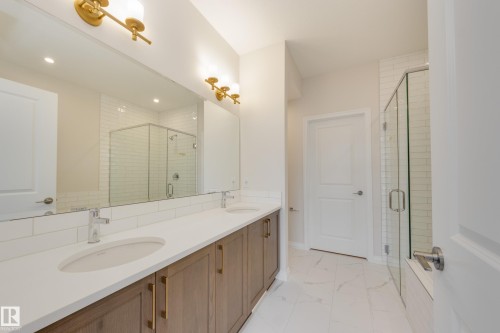 196 Stonehouse Way, Leduc, AB - Indoor Photo Showing Bathroom