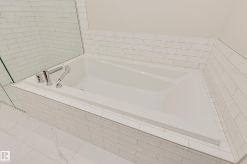 196 Stonehouse Way, Leduc, AB - Indoor Photo Showing Bathroom
