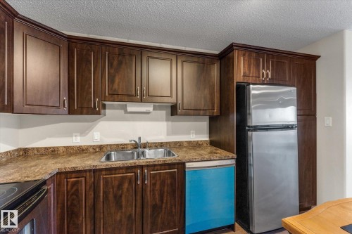 409 16035 132 Street, Edmonton, AB - Indoor Photo Showing Kitchen With Double Sink