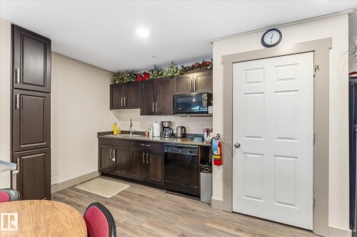 409 16035 132 Street, Edmonton, AB - Indoor Photo Showing Kitchen