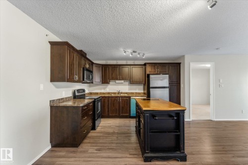 409 16035 132 Street, Edmonton, AB - Indoor Photo Showing Kitchen With Double Sink