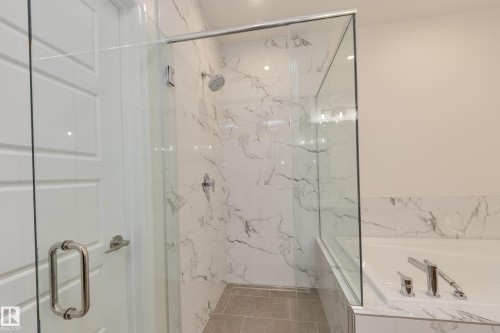 172 Stonehouse Way, Leduc, AB - Indoor Photo Showing Bathroom