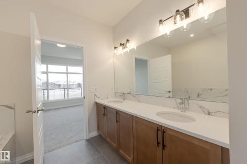 172 Stonehouse Way, Leduc, AB - Indoor Photo Showing Bathroom