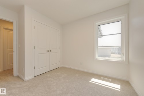 19322 22A Avenue, Edmonton, AB - Indoor Photo Showing Other Room